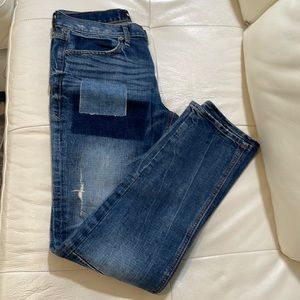 NEW MENS EXPRESS BLUE JEANS WITH STRETCH SLIM SIZE 31”X34” DISTRESSED PATCHES